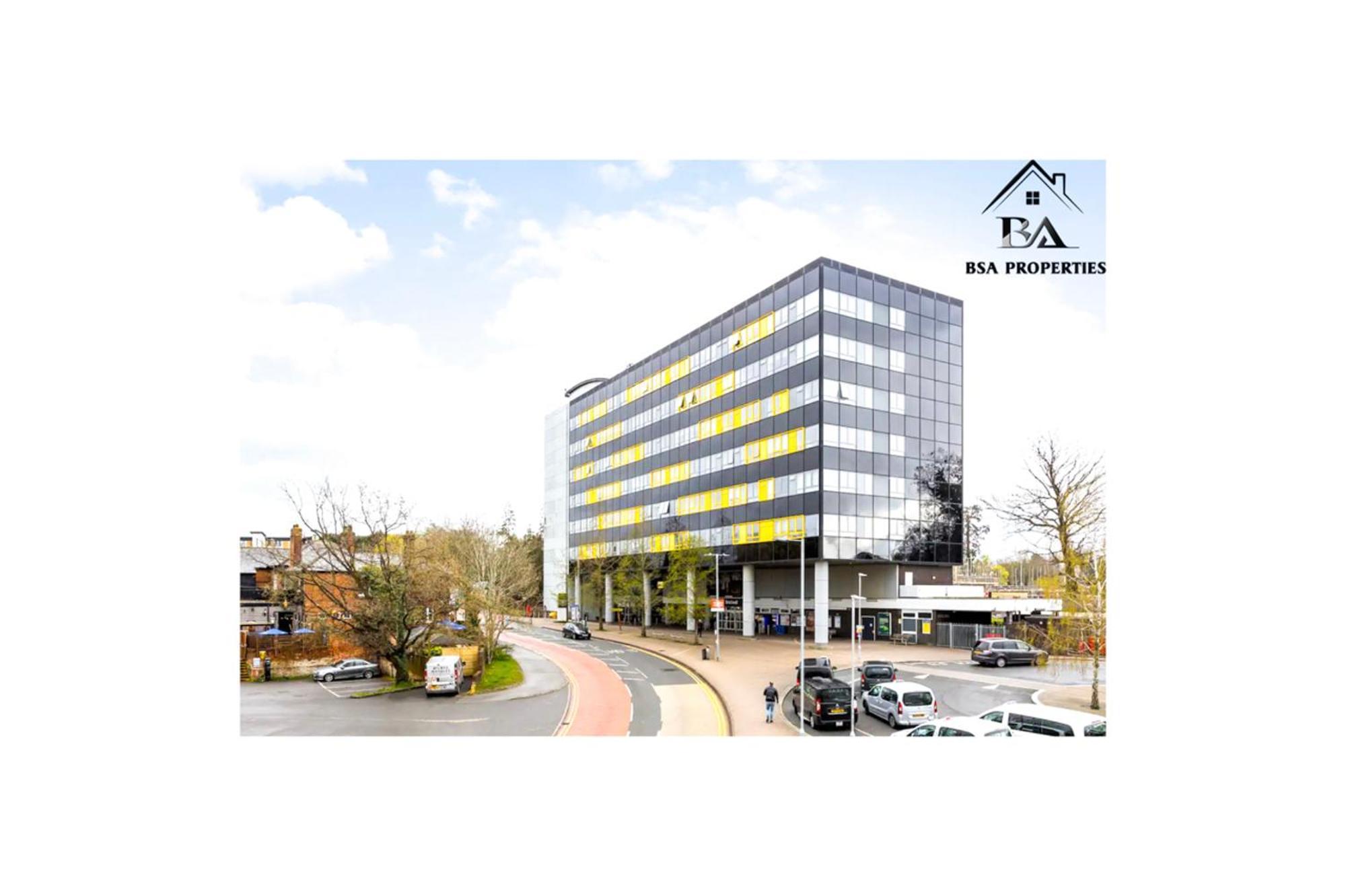 City Centre Apartment Close To Ascot & Legoland Sleep Upto 4 Guests - Parking On Request! ブラックネル エクステリア 写真