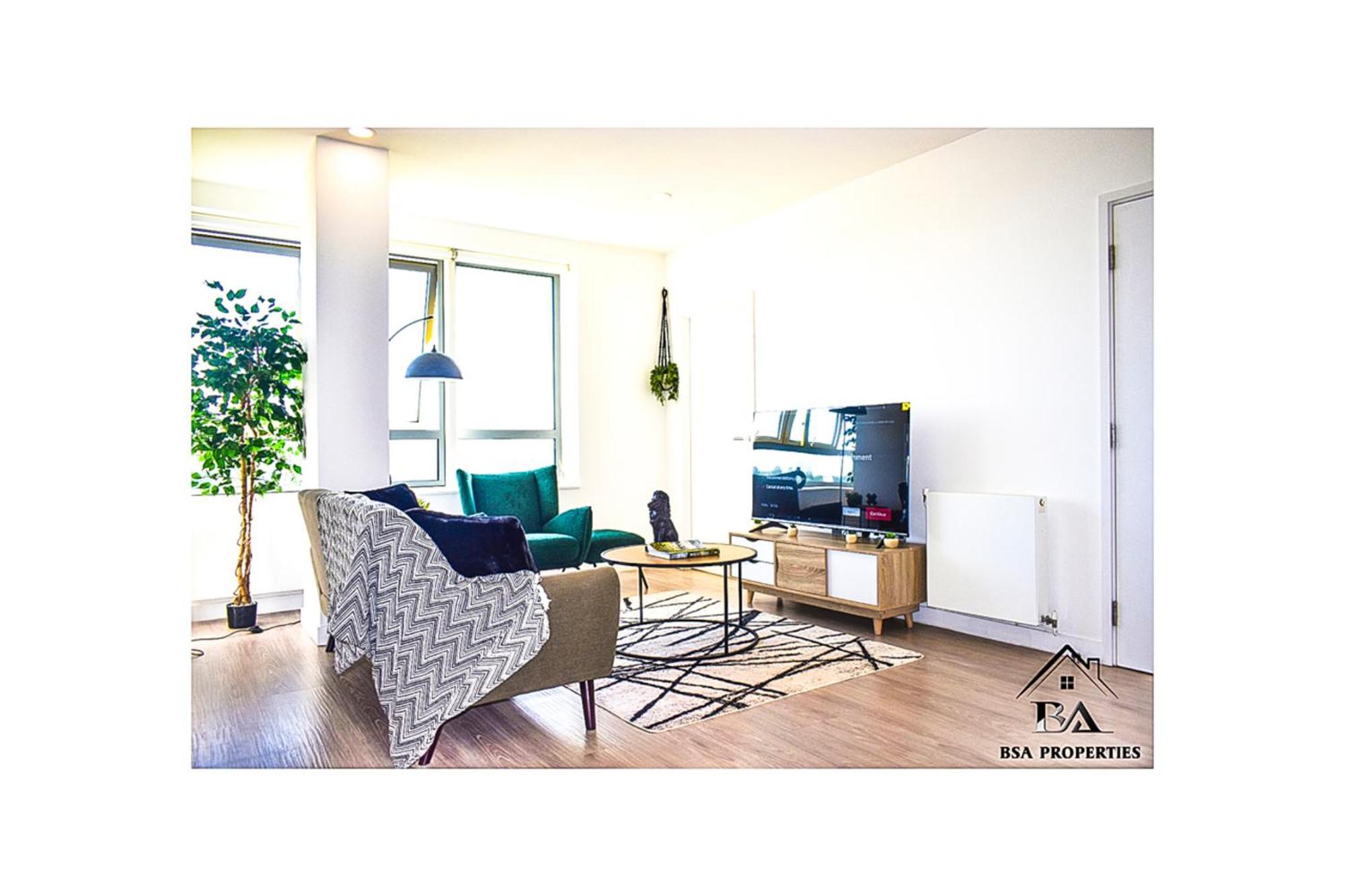 City Centre Apartment Close To Ascot & Legoland Sleep Upto 4 Guests - Parking On Request! ブラックネル エクステリア 写真