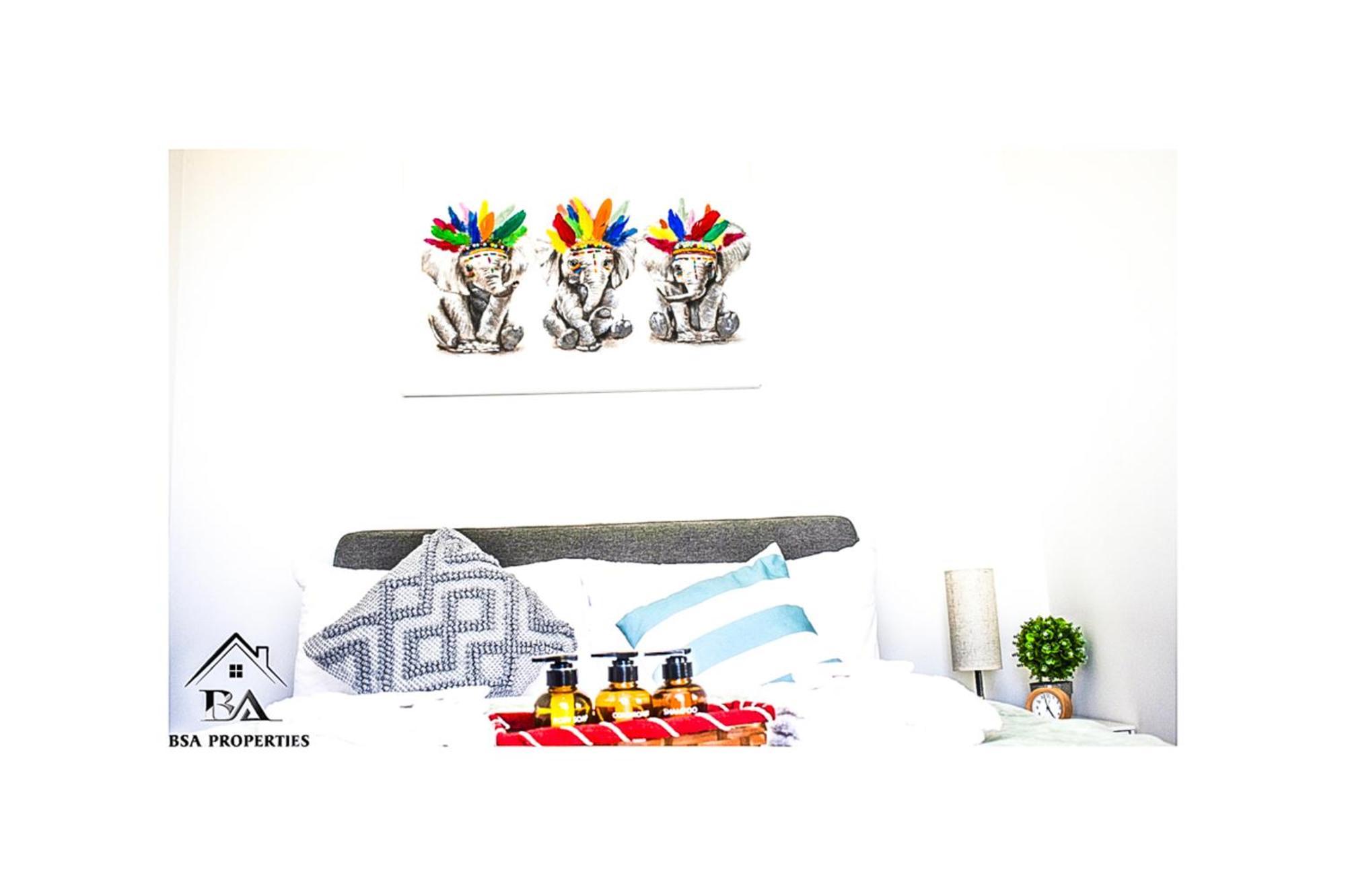 City Centre Apartment Close To Ascot & Legoland Sleep Upto 4 Guests - Parking On Request! ブラックネル エクステリア 写真
