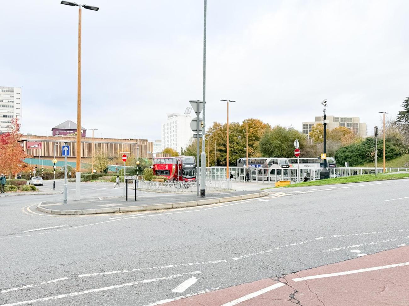 City Centre Apartment Close To Ascot & Legoland Sleep Upto 4 Guests - Parking On Request! ブラックネル エクステリア 写真